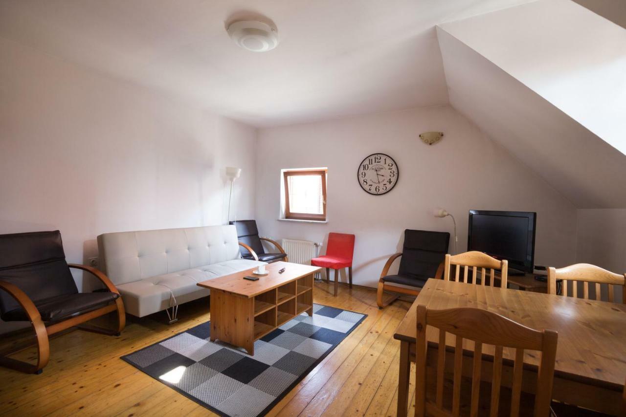Spacious 2-Bedroom Apartment Zabjak With Ac Tour As Ljubljana Ngoại thất bức ảnh